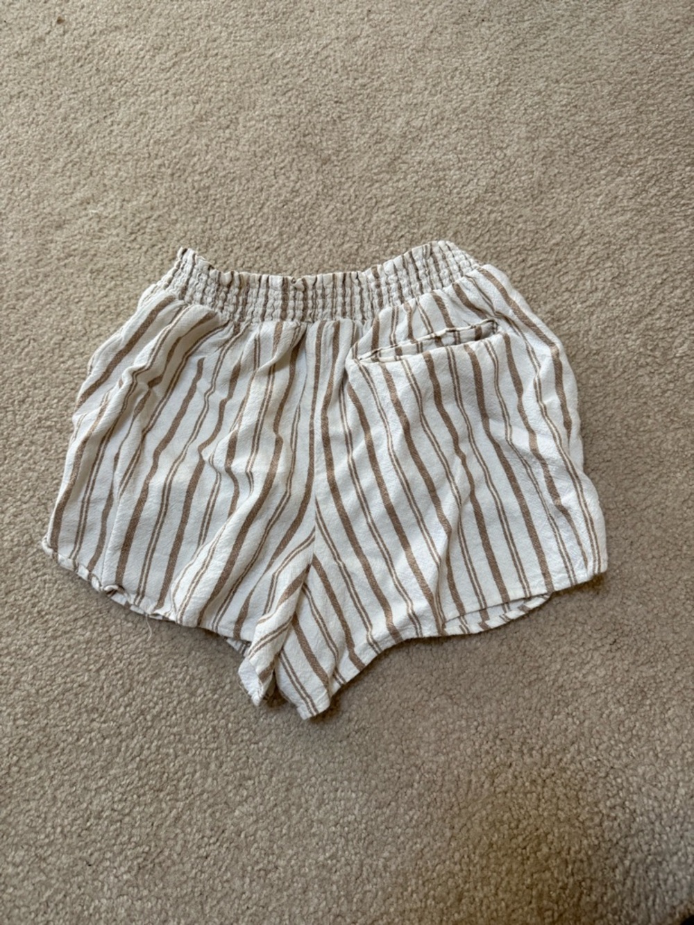 Uncharted Threads Shorts - Picture 2 of 3